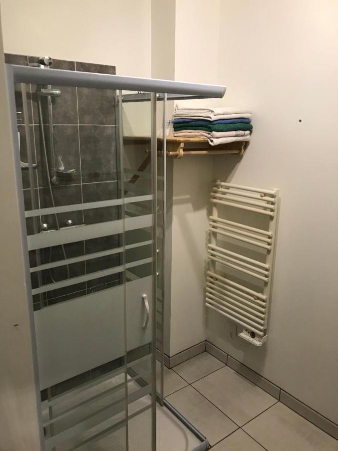 Le Pragmatique Apartment Гилестр Екстериор снимка