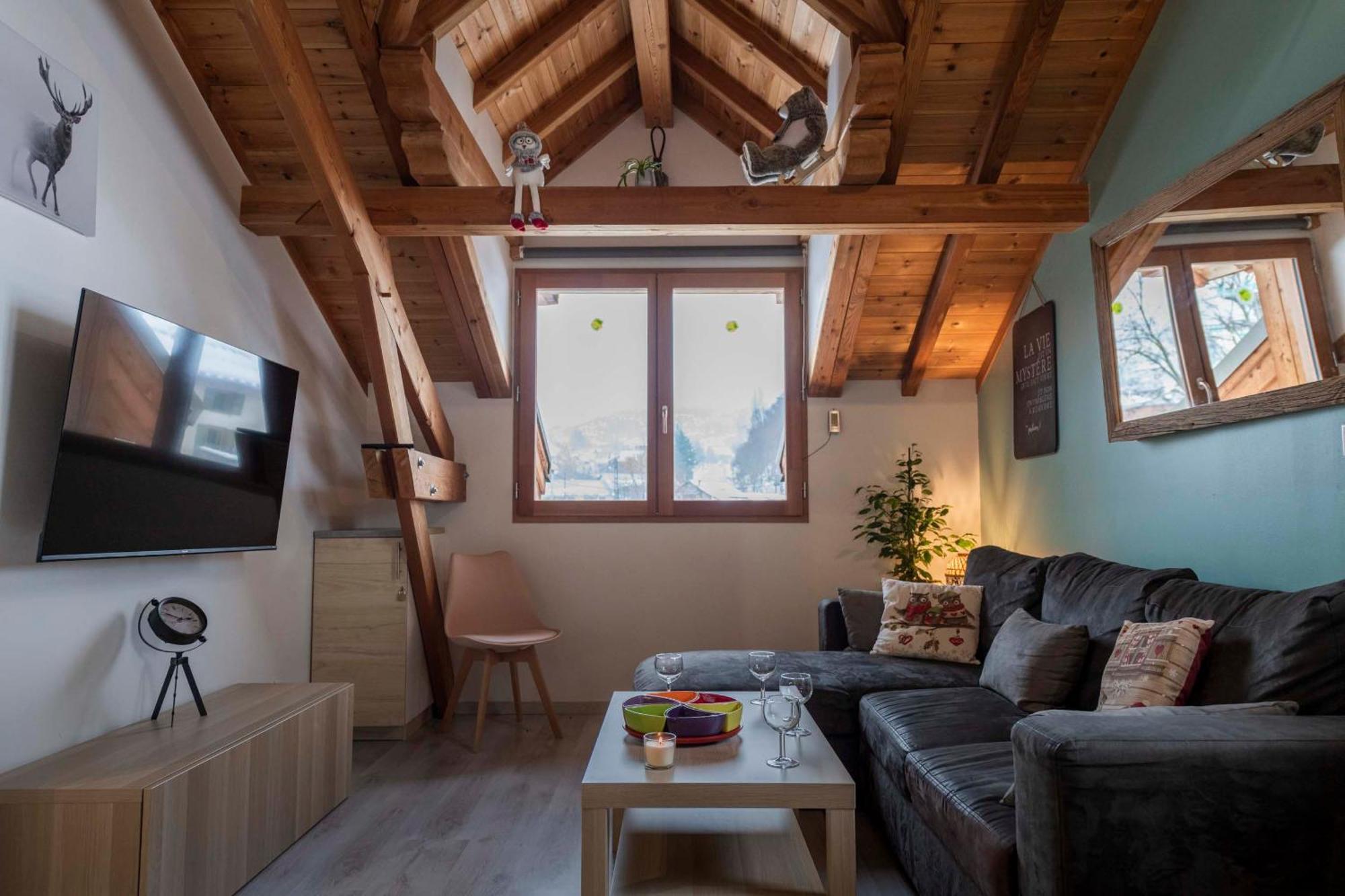 Le Pragmatique Apartment Гилестр Екстериор снимка